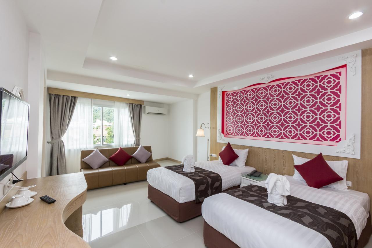 Triple Three Patong Hotell Eksteriør bilde