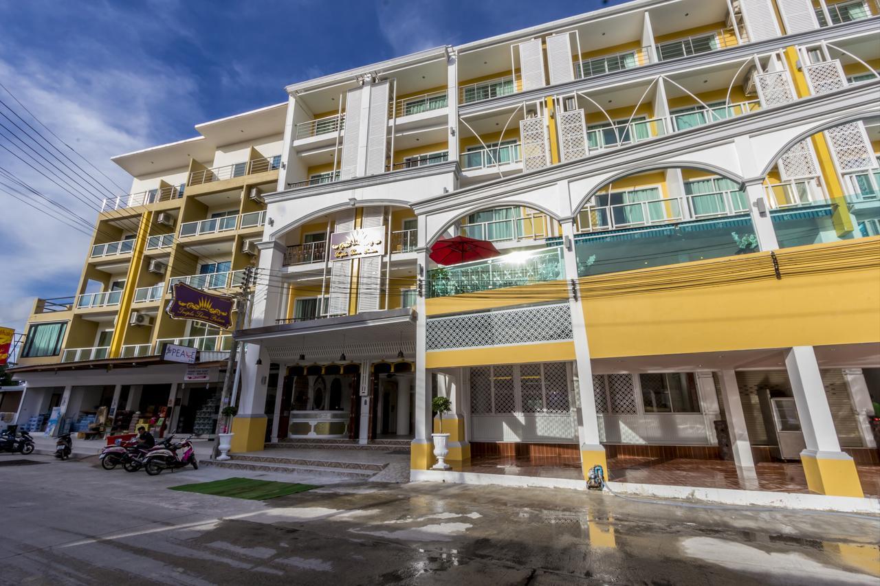 Triple Three Patong Hotell Eksteriør bilde